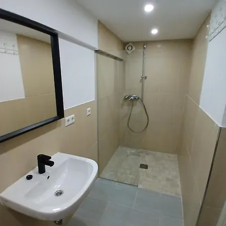 Cube Monteur באד סאולגאו