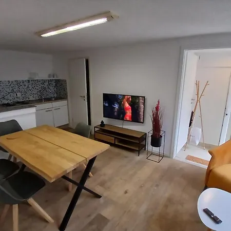 Cube Monteur Apartment